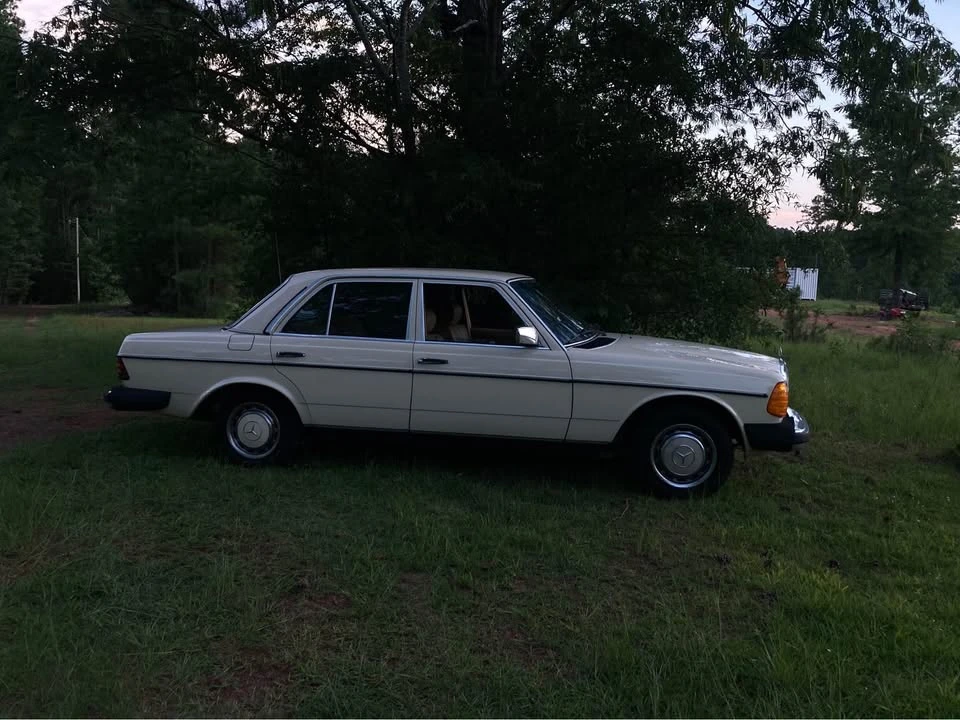 1982 Mercedes-Benz 190E - Image 3 of 8