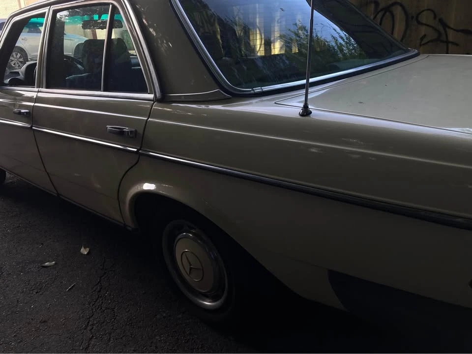 1982 Mercedes-Benz 190E - Image 4 of 8