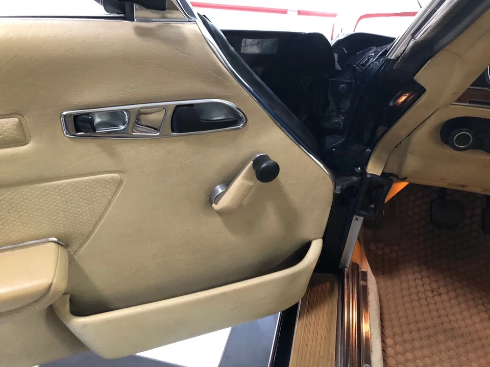 1982 Mercedes-Benz R107 SL-Class - Image 12 of 21