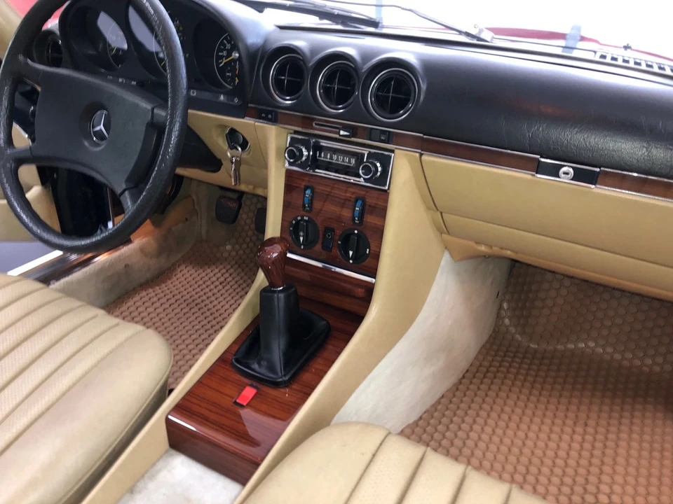 1982 Mercedes-Benz R107 SL-Class - Image 17 of 21