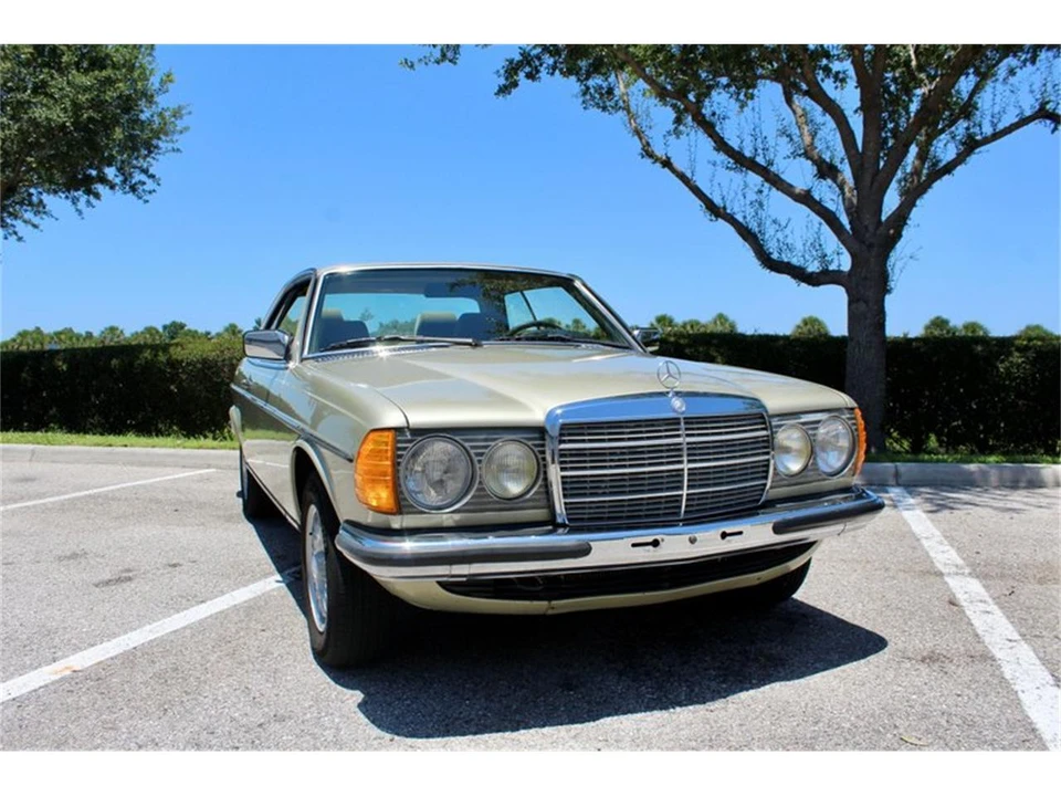 1982 Mercedes-Benz W123 Coupe (C123) - Image 18 of 31