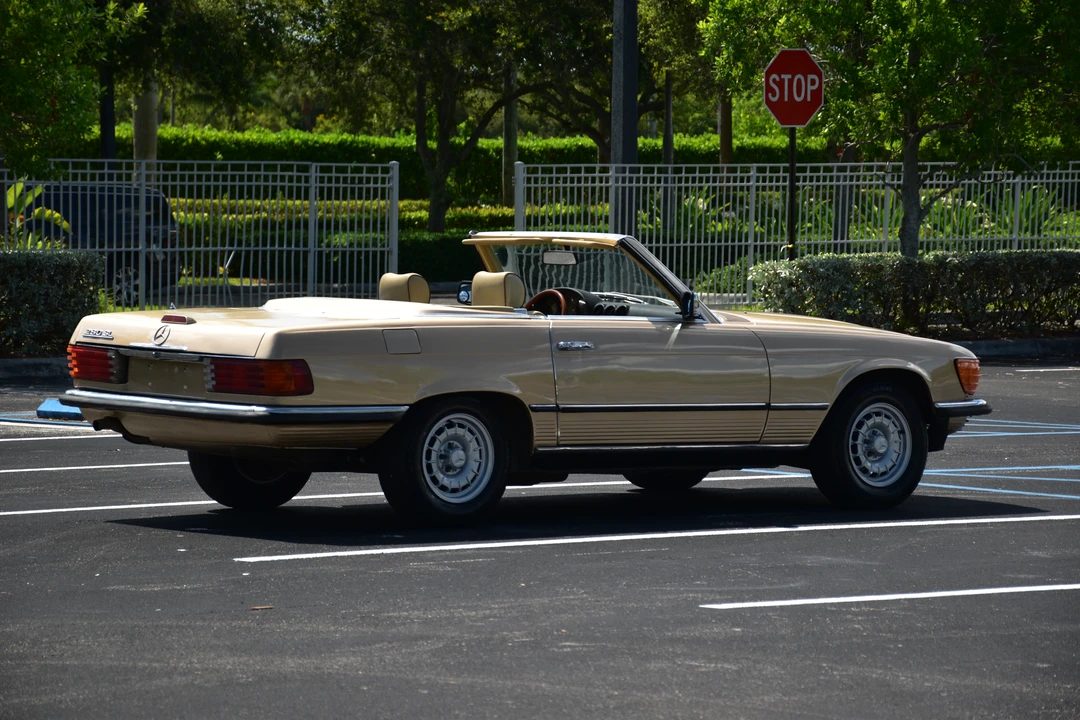 1982 Mercedes-Benz R107 SL-Class - Image 3 of 18