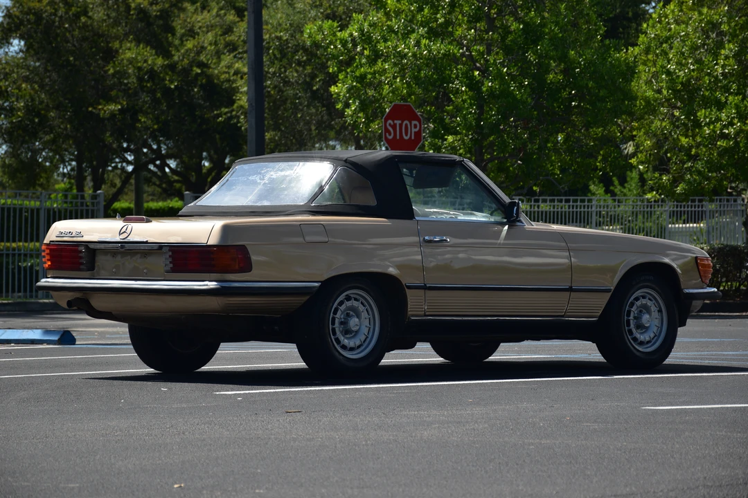 1982 Mercedes-Benz R107 SL-Class - Image 16 of 18
