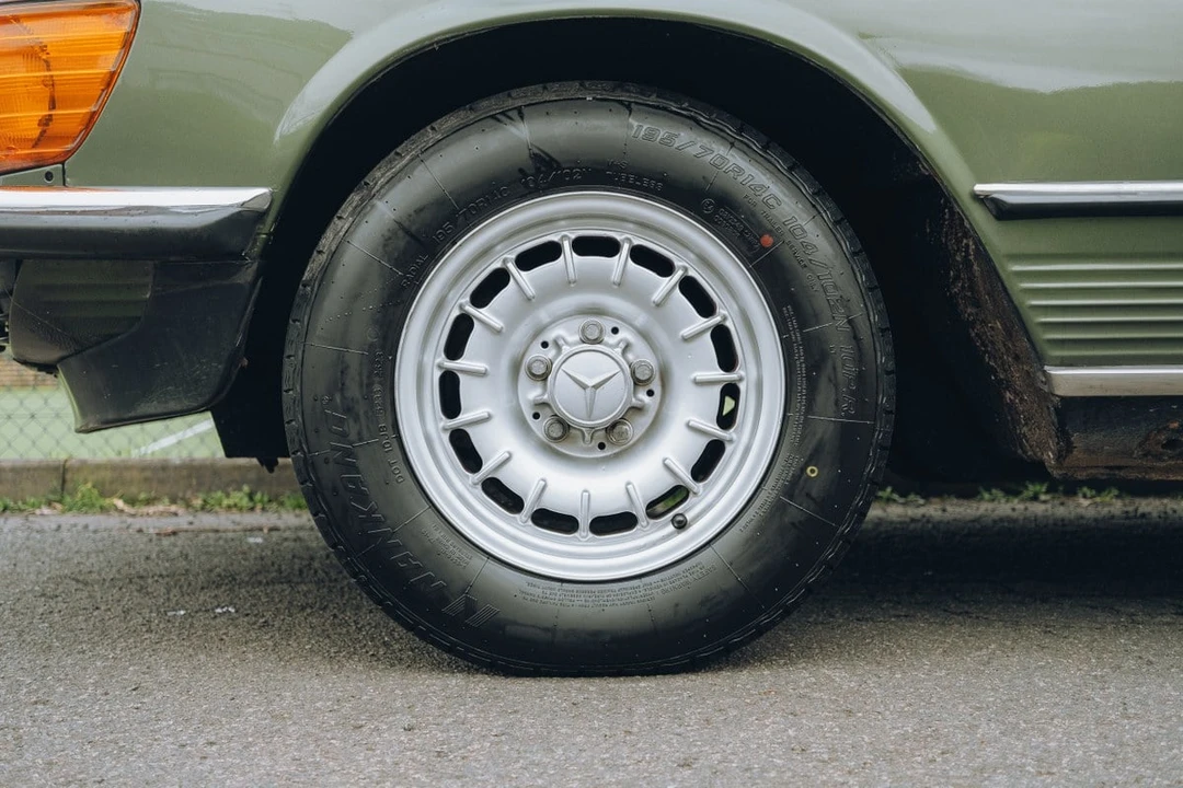 1982 Mercedes-Benz R107 SL-Class - Image 24 of 30
