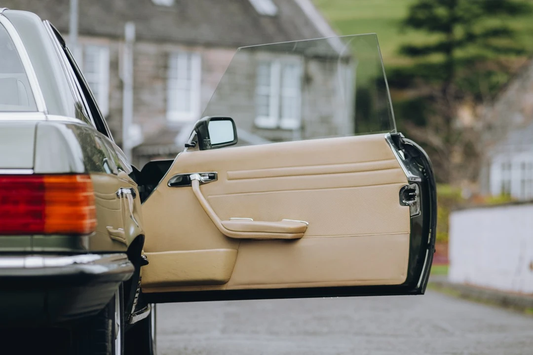 1982 Mercedes-Benz R107 SL-Class - Image 17 of 30