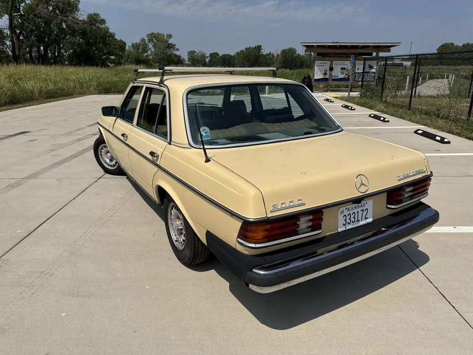 1982 Mercedes-Benz 190E - Image 5 of 7