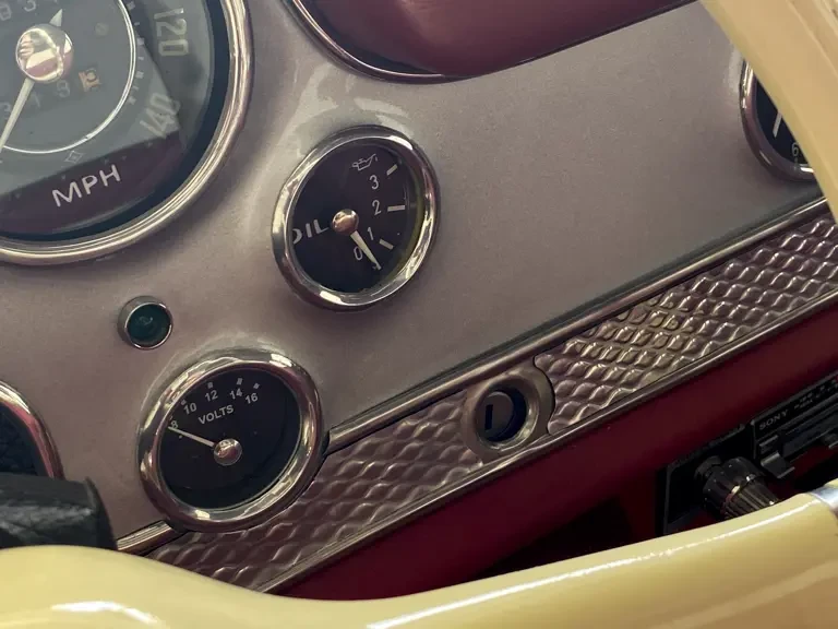 1982 Mercedes-Benz R107 SL-Class - Image 16 of 31