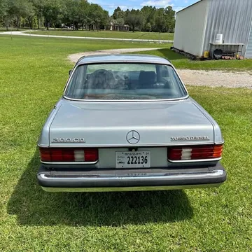 1982 Mercedes-Benz 300 SL Leather