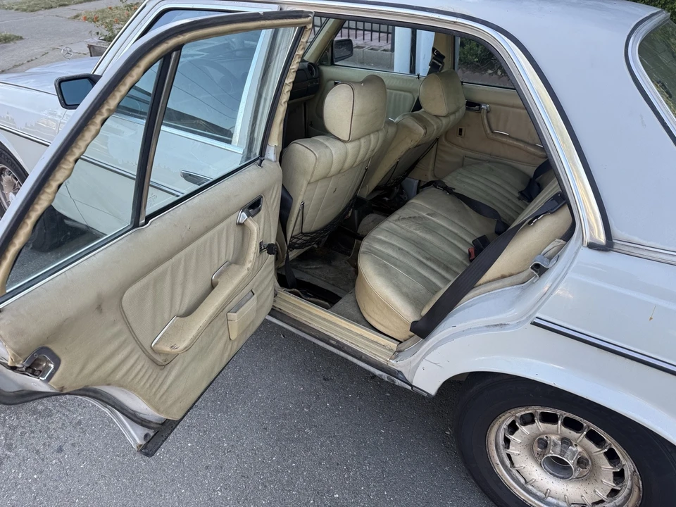 1982 Mercedes-Benz 190E - Image 10 of 15