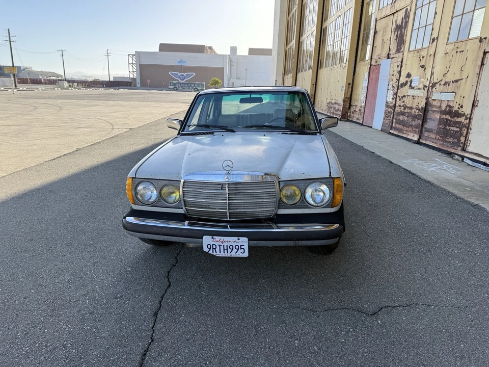 1982 Mercedes-Benz 190E - Image 8 of 15