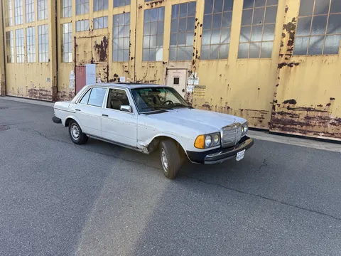 1982 Mercedes-Benz 300D