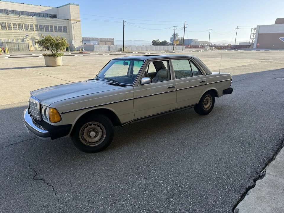 1982 Mercedes-Benz 190E - Image 7 of 15