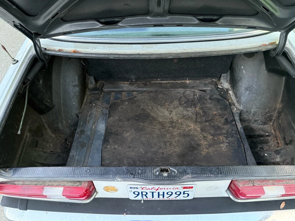 1982 Mercedes-Benz 190E - Image 14 of 15