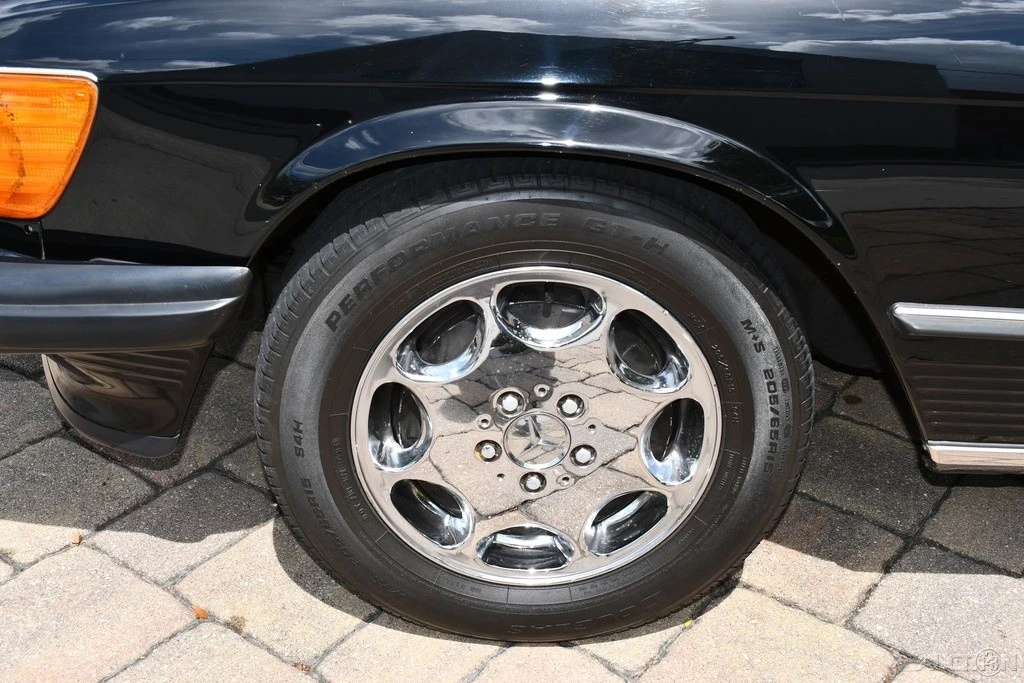 1982 Mercedes-Benz R107 SL-Class - Image 16 of 21