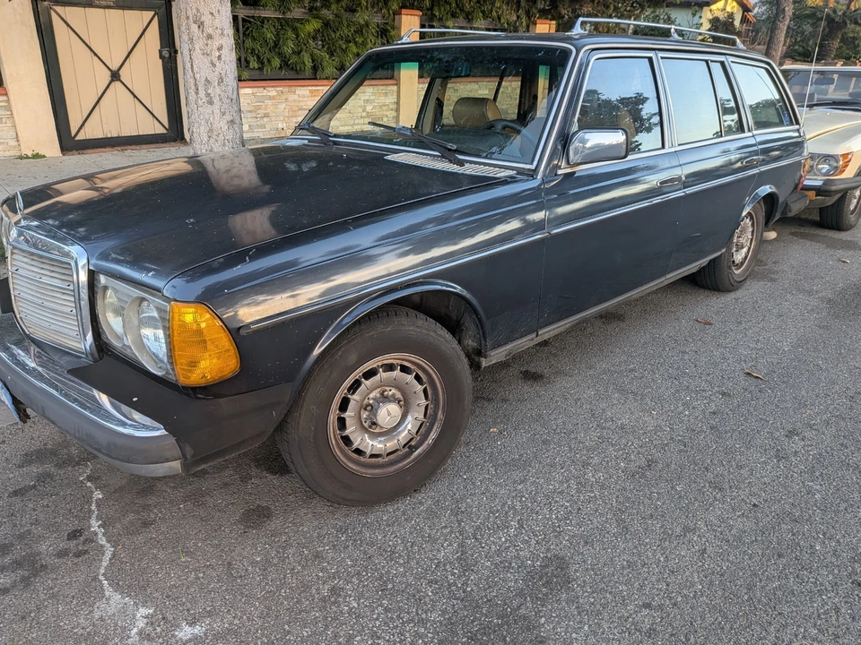 1982 Mercedes-Benz W123 Wagon (S123) - Image 5 of 13