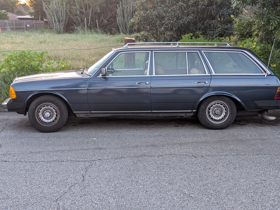 1982 Mercedes-Benz W123 Wagon (S123) - Image 3 of 13