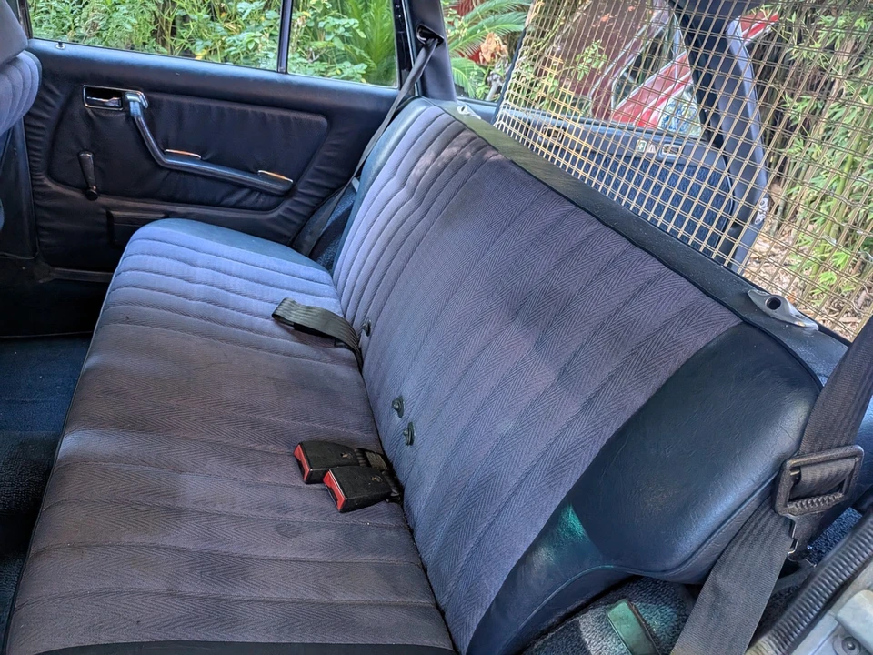 1982 Mercedes-Benz 190E - Image 21 of 31
