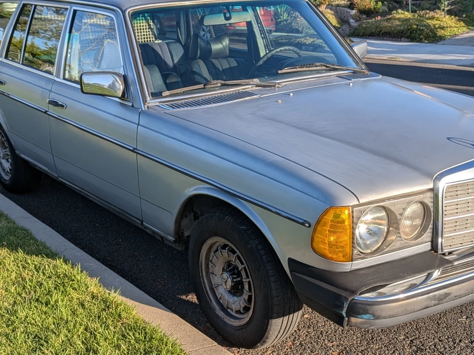 1982 Mercedes-Benz 190E - Image 8 of 31