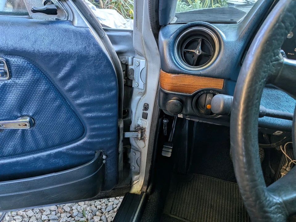 1982 Mercedes-Benz 190E - Image 16 of 31