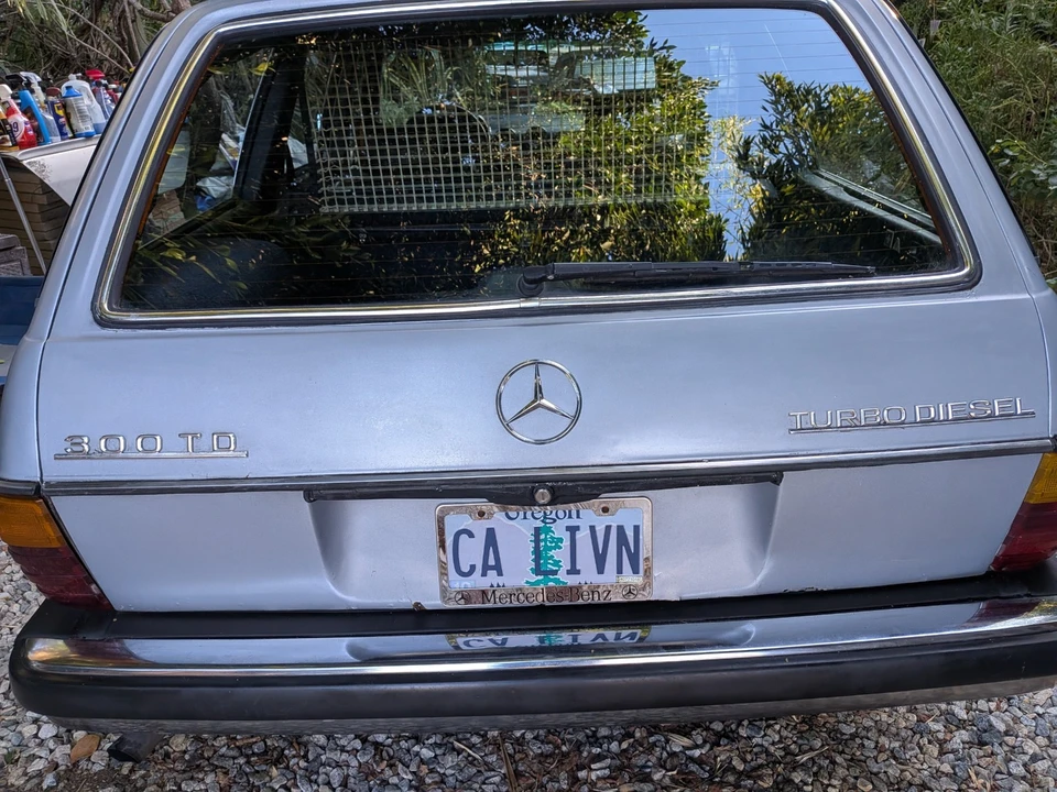 1982 Mercedes-Benz 190E - Image 2 of 31