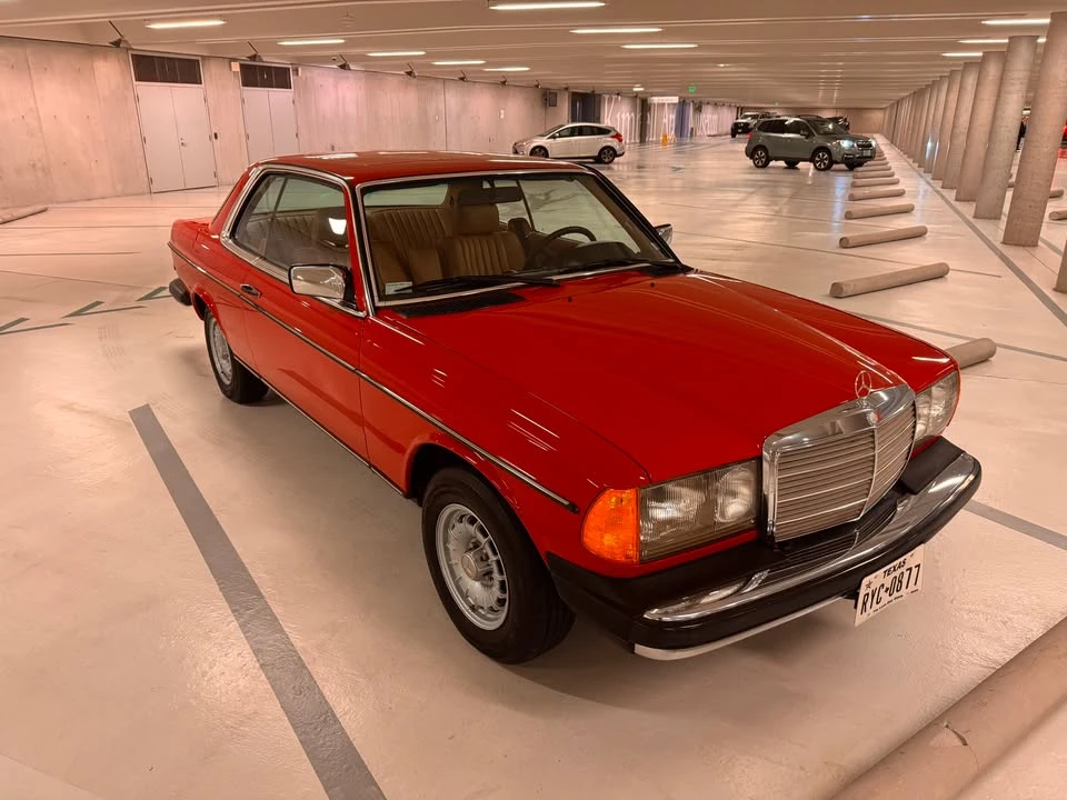 1982 Mercedes-Benz 190E - Image 9 of 20