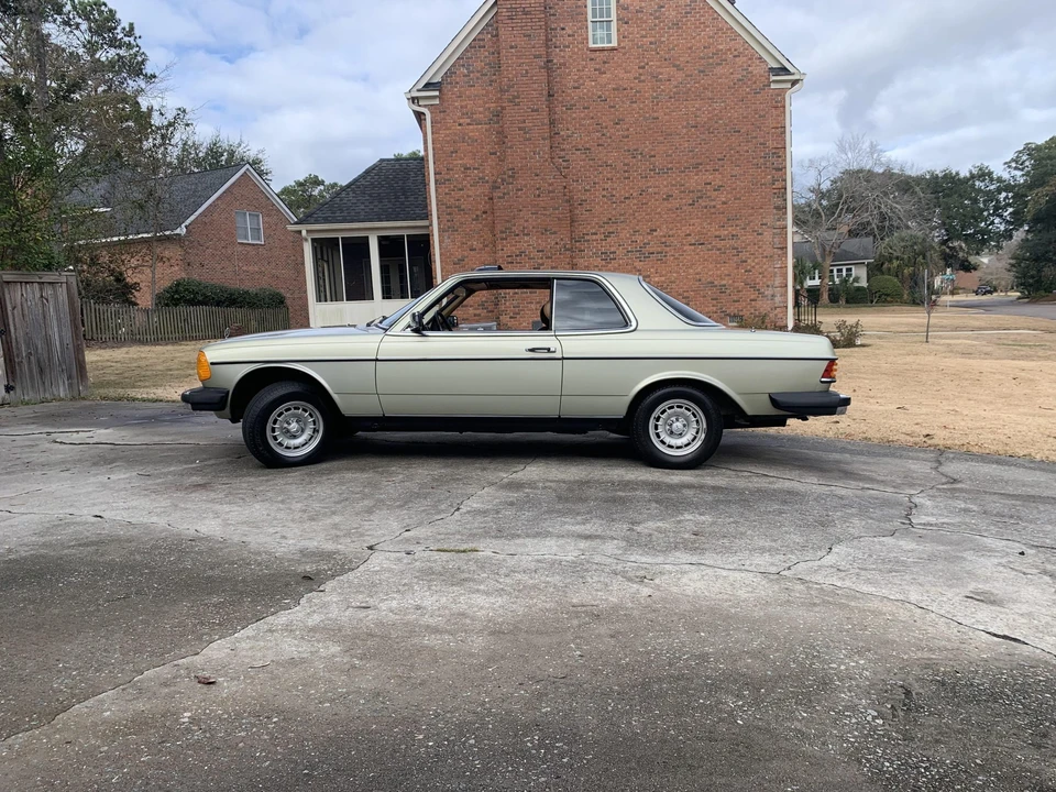1982 Mercedes-Benz W123 Coupe (C123) - Image 21 of 31
