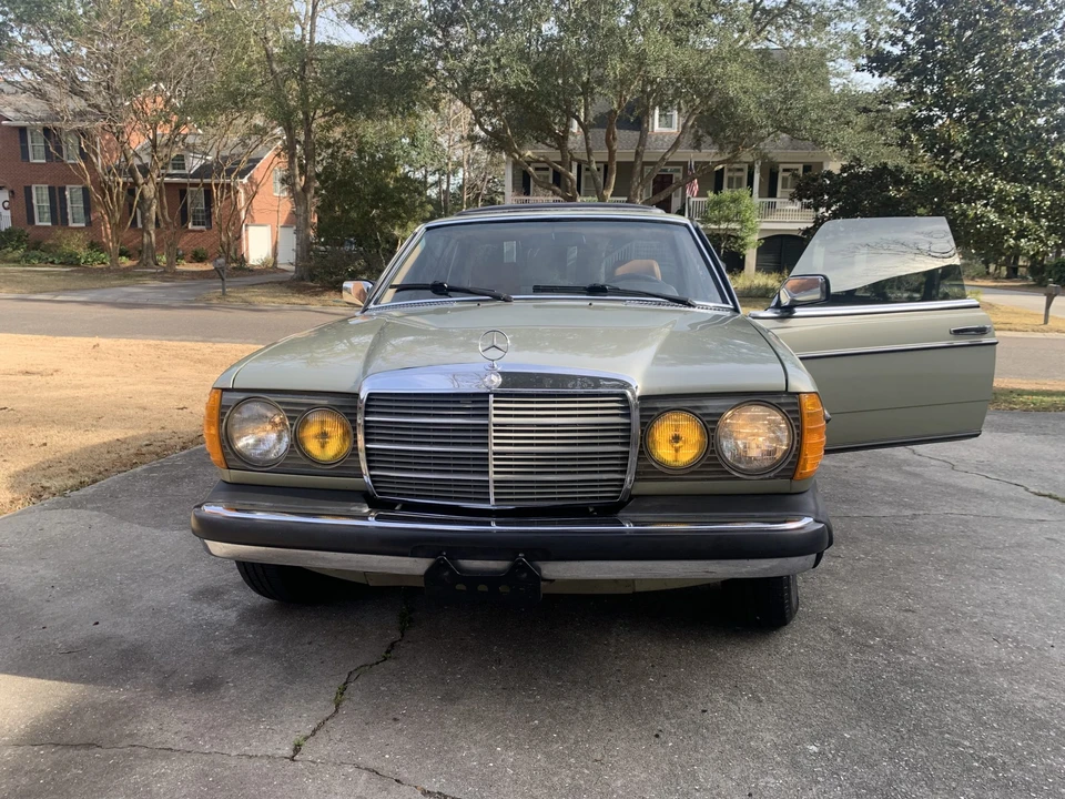 1982 Mercedes-Benz W123 Coupe (C123) - Image 26 of 31