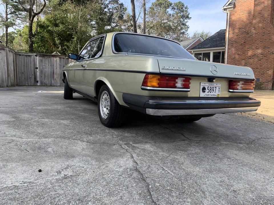 1982 Mercedes-Benz W123 Coupe (C123) - Image 18 of 31
