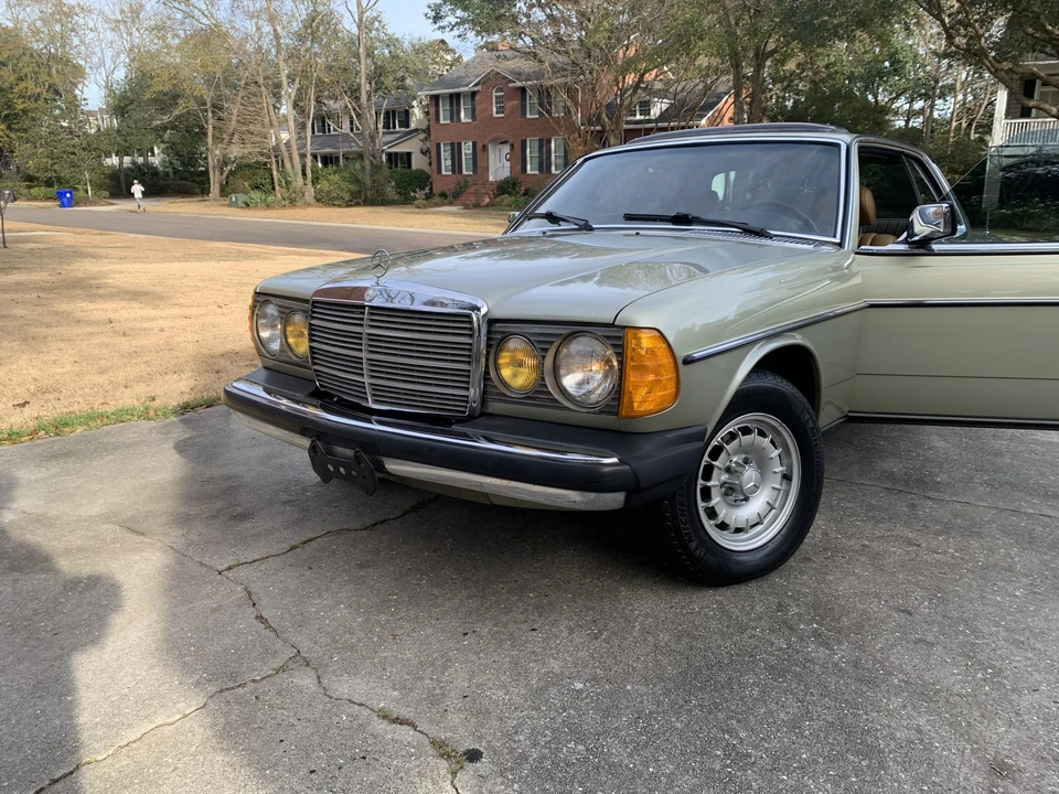 1982 Mercedes-Benz W123 Coupe (C123) - Image 30 of 31
