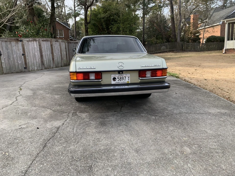 1982 Mercedes-Benz W123 Coupe (C123) - Image 17 of 31
