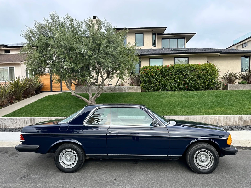 1982 Mercedes-Benz W123 Coupe (C123) - Image 10 of 31
