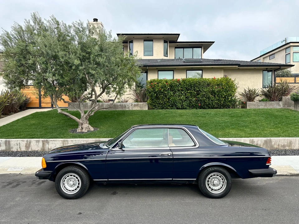 1982 Mercedes-Benz W123 Coupe (C123) - Image 18 of 31
