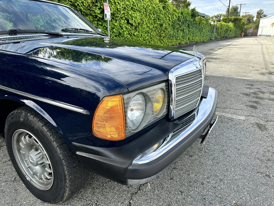 1982 Mercedes-Benz W123 Coupe (C123) - Image 24 of 31
