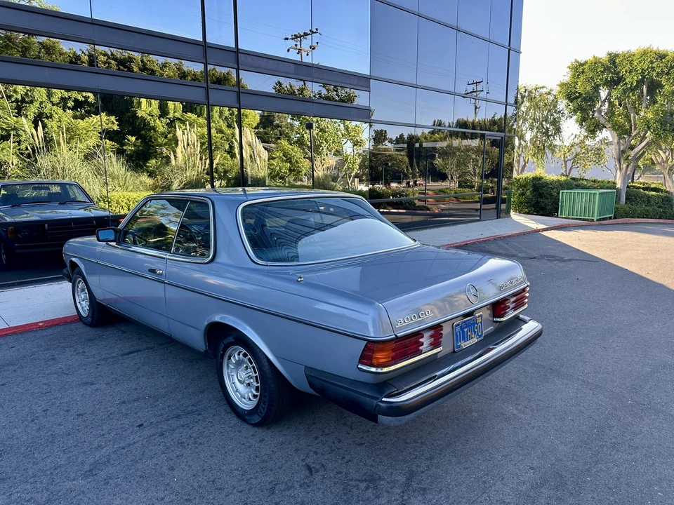 1982 Mercedes-Benz W123 Coupe (C123) - Image 23 of 31