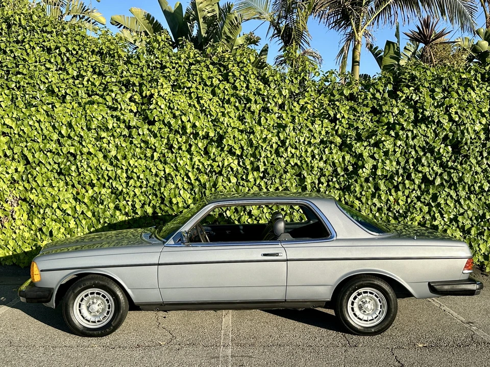 1982 Mercedes-Benz W123 Coupe (C123) - Image 5 of 31