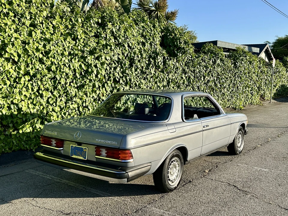 1982 Mercedes-Benz W123 Coupe (C123) - Image 11 of 31