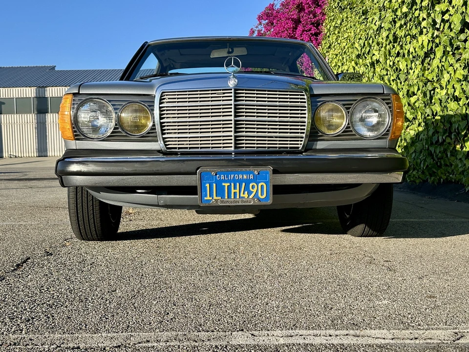 1982 Mercedes-Benz W123 Coupe (C123) - Image 18 of 31
