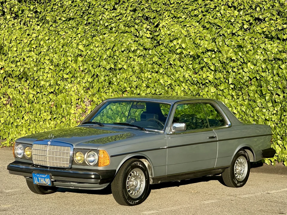 1982 Mercedes-Benz W123 Coupe (C123) - Image 4 of 31