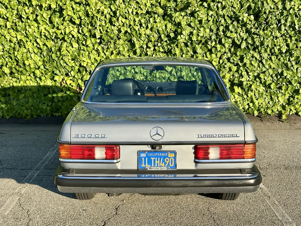 1982 Mercedes-Benz W123 Coupe (C123) - Image 9 of 31