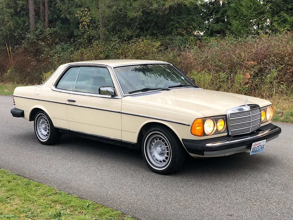 1982 Mercedes-Benz W123 Coupe (C123) - Image 4 of 31
