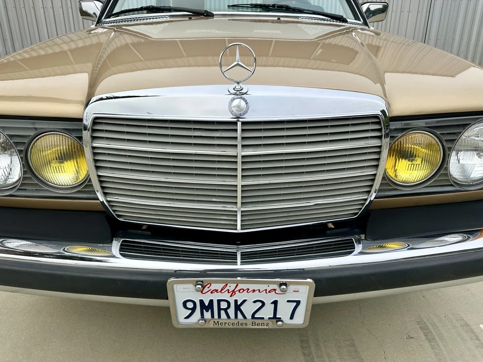 1982 Mercedes-Benz W123 Coupe (C123) - Image 29 of 31