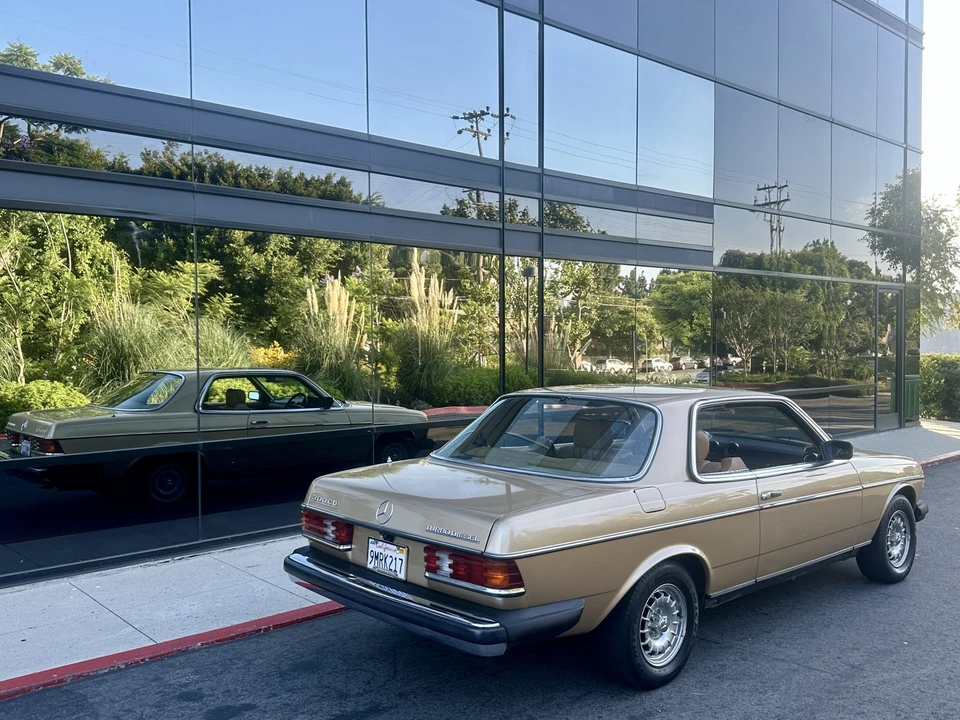 1982 Mercedes-Benz W123 Coupe (C123) - Image 14 of 31