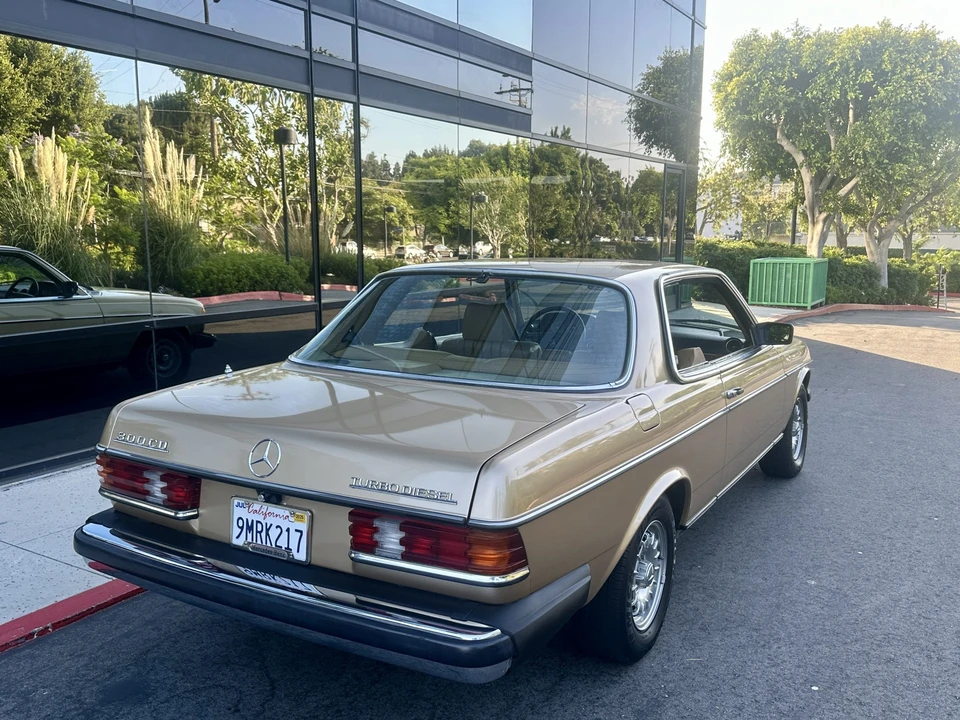 1982 Mercedes-Benz W123 Coupe (C123) - Image 13 of 31