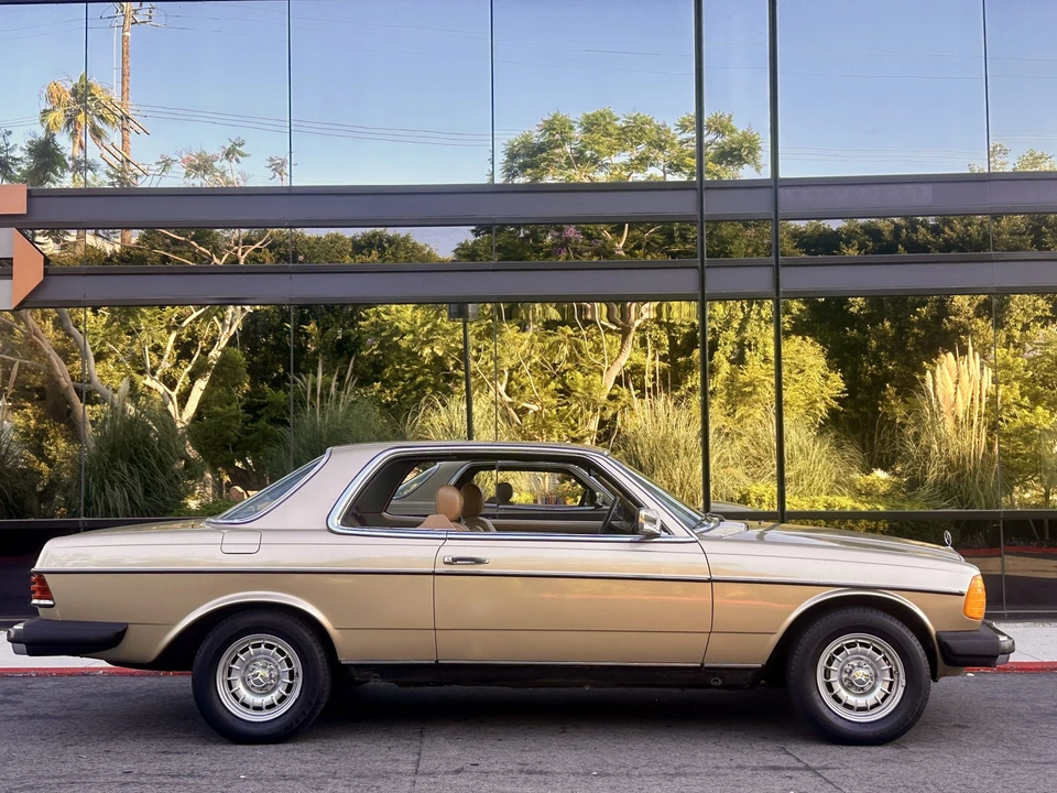 1982 Mercedes-Benz W123 Coupe (C123) - Image 15 of 31