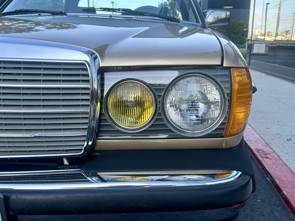 1982 Mercedes-Benz W123 Coupe (C123) - Image 30 of 31