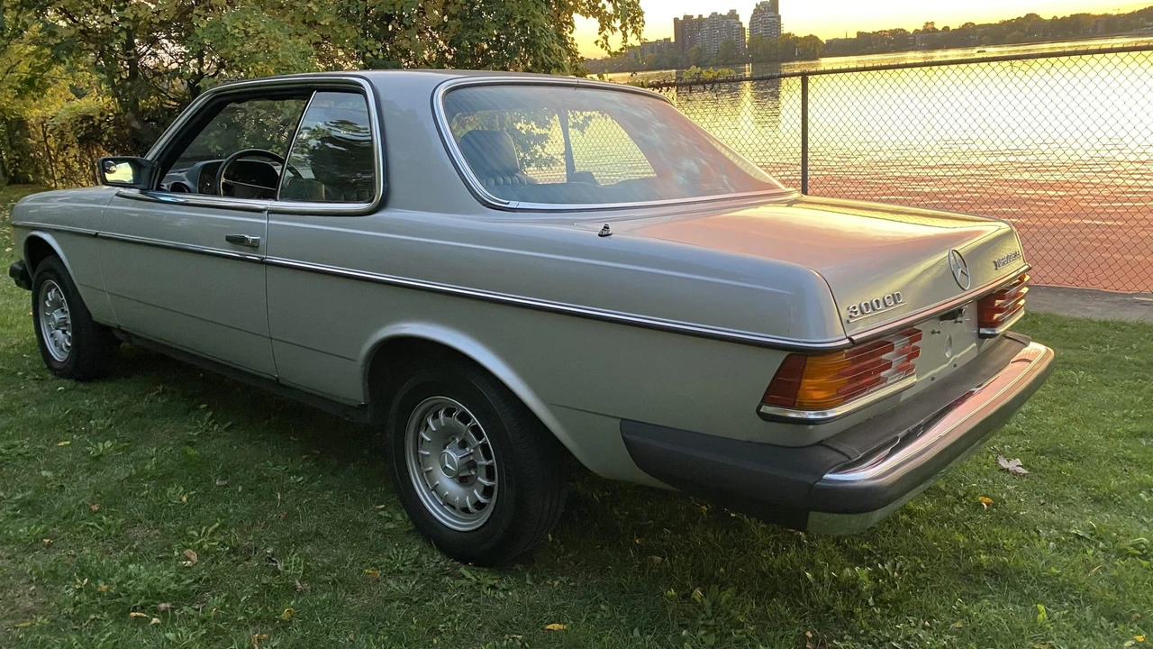 1982 Mercedes-Benz W123 Coupe (C123) - Image 27 of 31