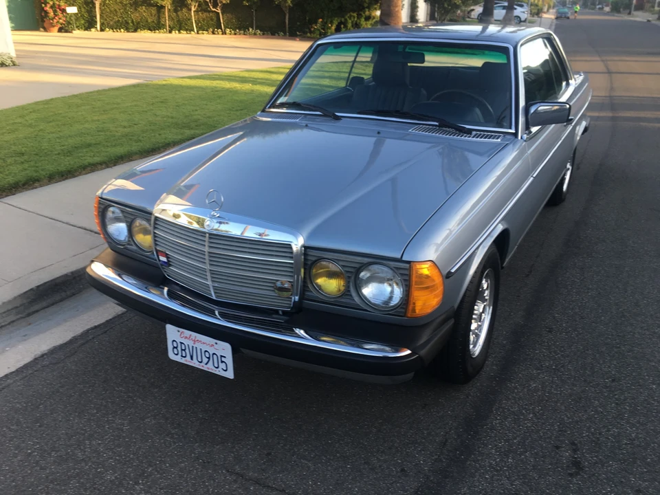 1982 Mercedes-Benz W123 Coupe (C123) - Image 10 of 31