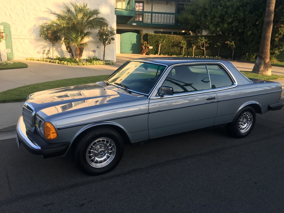 1982 Mercedes-Benz W123 Coupe (C123) - Image 11 of 31