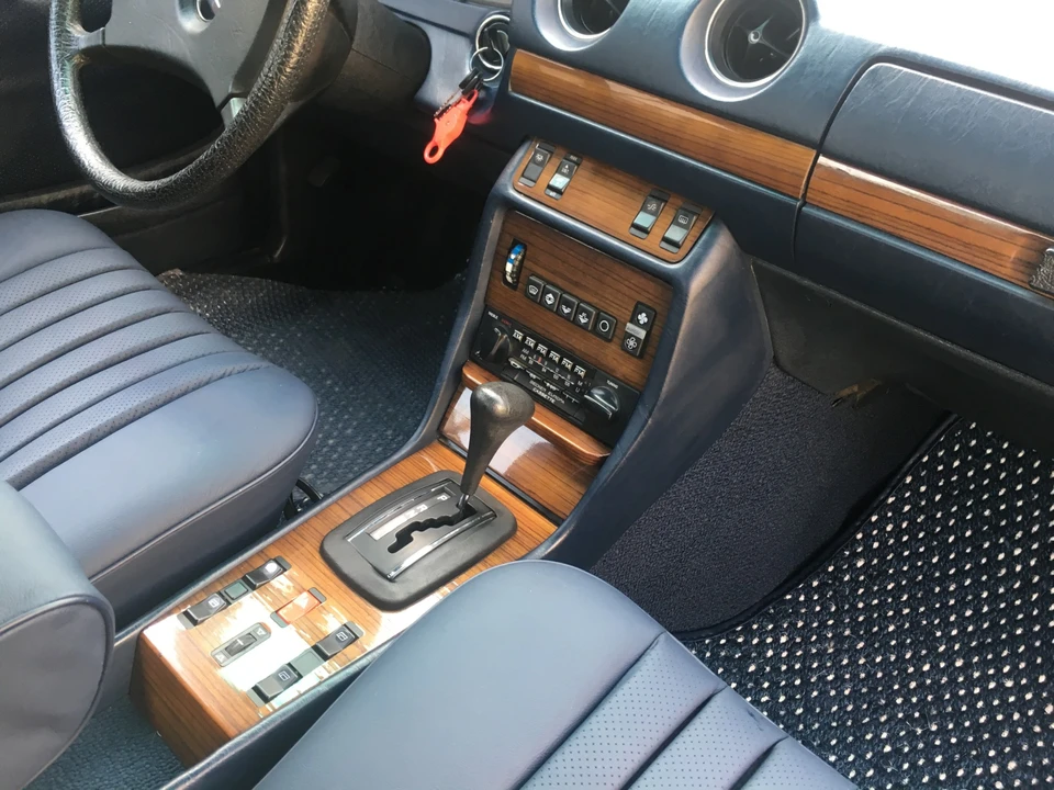 1982 Mercedes-Benz W123 Coupe (C123) - Image 28 of 31