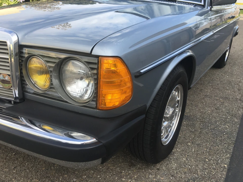1982 Mercedes-Benz W123 Coupe (C123) - Image 18 of 31